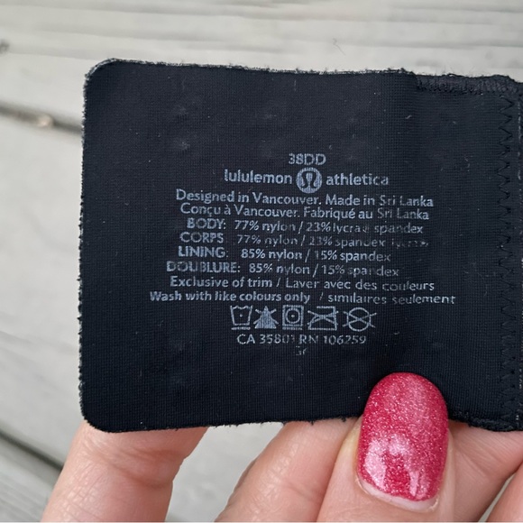 Lululemon Booby Bracer Bra in Black size 38 DD - Picture 13 of 13